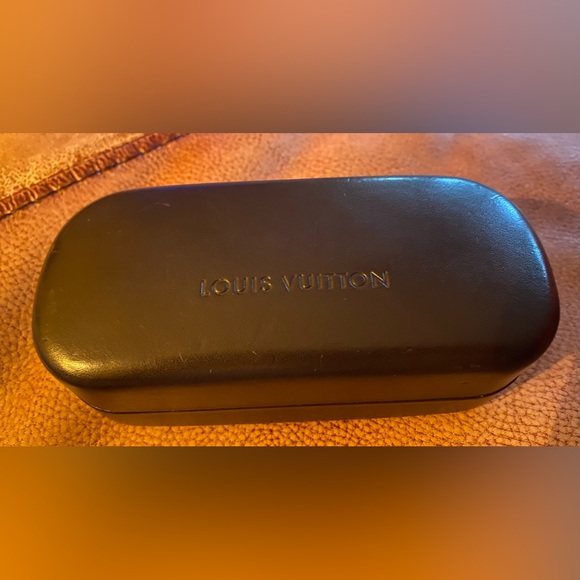 Louis Vuitton Sunglasses - Picture 7 of 11